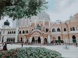 Panggung bandaraya dbkl is a heritage building and also one of the oldest theaters in malaysia. Kuala Lumpur Merdeka Square Open Your Wings