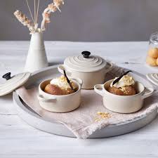 Feeding a crowd this holiday season? Le Creuset Mini Casserole 0 25l Ambientedirect
