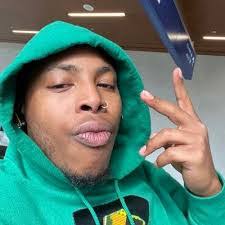 Kelsey Bragg's Instagram, Twitter & Facebook