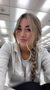 Tessa Snow's Instagram, Twitter & Facebook