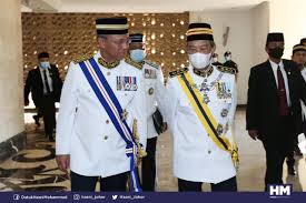 Dewan negeri johor terdiri daripada 56 kawasan dewan undangan negeri. Hadir Pada Dewan Undangan Negeri Johor