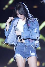 *shoots heart eyes at umji* moonbyul: Pin By Lulamulala On Mamamoo Moonbyul Moonbyul Mamamoo Moonbyul Mamamoo Cute