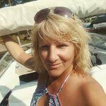 Margo Poole's Instagram, Twitter & Facebook