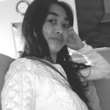 Stream Laika Constantino