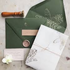 Our Tropical Collection Has Definitely Been One Of The Most Requested Designs From O Hochzeitskarten Ideen Kalligraphie Hochzeitseinladungen Papeterie Hochzeit