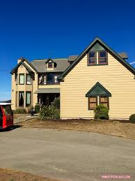 It stars poehler, maya rudolph, rachel dratch, ana gasteyer, paula pell, emily spivey, jason schwartzman, and tina fey. Stu S House From Scream Iamnotastalker