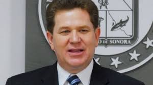 Fucionarios estatales son denunciados por extorsión