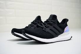 Adidas Ultra Boost 4 0 Iridescent 七彩反光主題限定款情侶針織慢跑鞋 黑白超級碗 Air Max 270 Air Max Nike