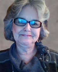 Louise Bollinger's Instagram, Twitter & Facebook