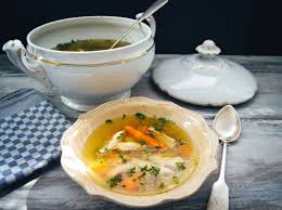 Omas Huhnersuppe Rezept Klassisch Rezept Huhnersuppe Rezept Rezepte Omas Huhnersuppe