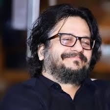 Introduction of a solo caravan traveller