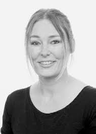 Sandra Mannino's Instagram, Twitter & Facebook