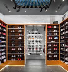 Champs sports is a very popular sporting good which competes against other sporting goods like dick's sporting goods, eastbay and sportsman's warehouse. Dj Khaled Gets His Own Special Champs Sports Store Nice Kicks