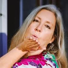 Taylor Kingsley • Facebook