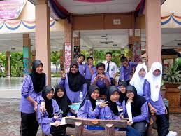 Sekolah menengah kebangsaan seri payong atau lebih dikenali sebagai sespa, merupakan sebuah sekolah menengah kebangsaan yang terletak di pekan bukit payong , marang , malaysia. Smk Seri Payong One Month Down Blessed Unrest