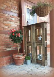 Präsentieren sie ihre bilder auf einer originellen art und weise. Palettenregal Regal Aus Paletten Palettengarten Paletten Garten