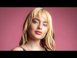 Nicole Curiel's Instagram, Twitter & Facebook