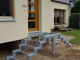 Pin Von Aao Auf Treppen In 2020 Treppe Aussen Aussentreppe Hauseingang Treppen