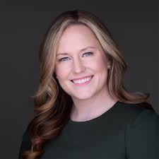 I am thrilled to announce my new role at J.P. Morgan Private Bank. Looking  forward to connecting soon!