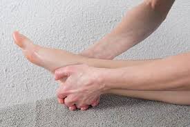 Dengan Olahraga Ini Nyeri Tumit Plantar Fasciitis Bisa Reda Alodokter