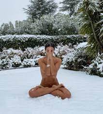Desnudas en la nieve