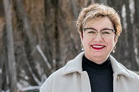 Jody Fraser's Instagram, Twitter & Facebook