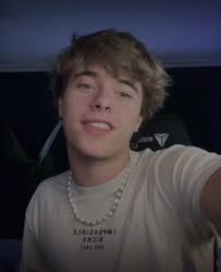 Gavin Magnus Long Hair