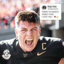 Anchor down!!! 🖤💛⭐️