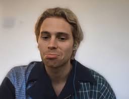 Pin By Maddie Wolf On Luke Hemmings In 2020 5sos Pictures Luke Hemmings 5sos