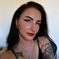 Eve Regan's Instagram, Twitter & Facebook