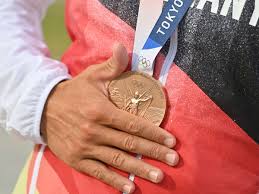 Cele două sportive concurează împreună la competițiile majore din 2019, an în care au reușit calificarea la jocurile. I2xdsgor Cziam