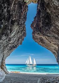 The Perfect Frame Sailing Cruise Italy Boat