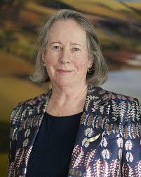 Deborah Mortimer's Instagram, Twitter & Facebook