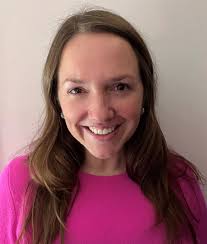 Lisa Matos's Instagram, Twitter & Facebook