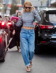 How to wear mom jeans with ankle boots? How To Style Your Mom Jeans 27 Outfit Ideas