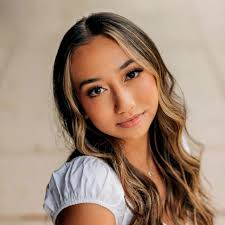 Summer 2023 by Issaquah Highlands Connections