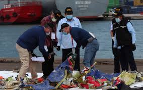 The plane appears to have plunged into the sea just off the coast of indonesia, data provided by the service shows. Indonesia Plane Crash Us Ntsb Team Joins Sriwijaya Air Investigation