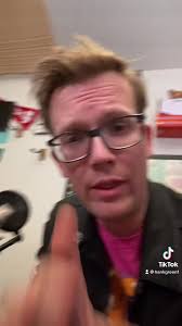 Hank Green (@hankgreen1)’s videos with original sound