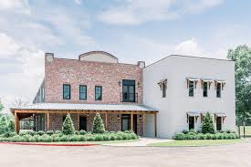 While some of these springs contain water that is a safe temperature for bathing, others are hot enough that immersion can be harmful, i.e. Old Town Spring Wedding Hochzeit Hall Tara Jonathon Jessica Lucile Photography