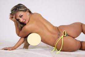 Her mother and grandmother worked as chefs. Barbie Ferrari Moopio Com