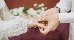 Kamis, 18 maret 2021 16:20. Bolehkah Ayah Biologis Menikahi Putrinya Dari Hasil Zina Bincang Muslimah