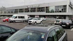 Retailerul belgian mega image, care are pe piaţa locală peste 520 de magazine, dintre care peste 75% în bucureşti şi împrejurimi, iar restul printre oraşele mari bifate deja se numără braşov şi constanţa. Timisoara Bega Timco Retail Park La Trei Zile De La Deschidere Youtube