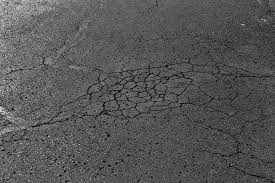 Extend the life of your asphalt driveway with regular maintenance. The Do S And Don T Of Repairing Alligator Cracking In Asphalt Pavement