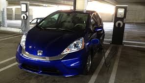 The fit ev is the first battery electric vehicle from honda, giving customers another choice in the burgeoning electric car class. Honda Fit Ev Overheats When Used With Blink Chargers Plugincars Com