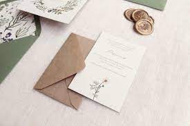 Formati semplici, sono partecipazioni di matrimonio con formati molto semplici, ad esempio un foglio solo e formato quadrato pieghevole, con apertura laterale oppure centrale. Pin Su Wildflower Partecipazioni