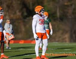Another Clemson defender enters his name into transfer portal