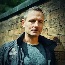 Amazon.co.uk: David Leadbeater: books, biography, latest update