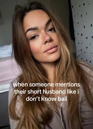 We Knkw Ball Trend Short Husband