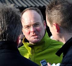 Sixth success of July for Claines trainer Dr Richard Newland as he swoops  at Worcester