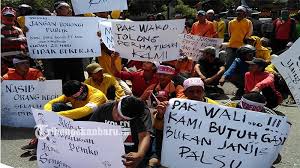 Maybe you would like to learn more about one of these? Sudah Dua Bulan Gaji Petugas Kebersihan Di Dumai Terlambat Dibayar Tribun Pekanbaru